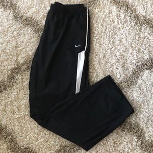 NWT Men’s XXL NikeFit Storm Sweatpants
